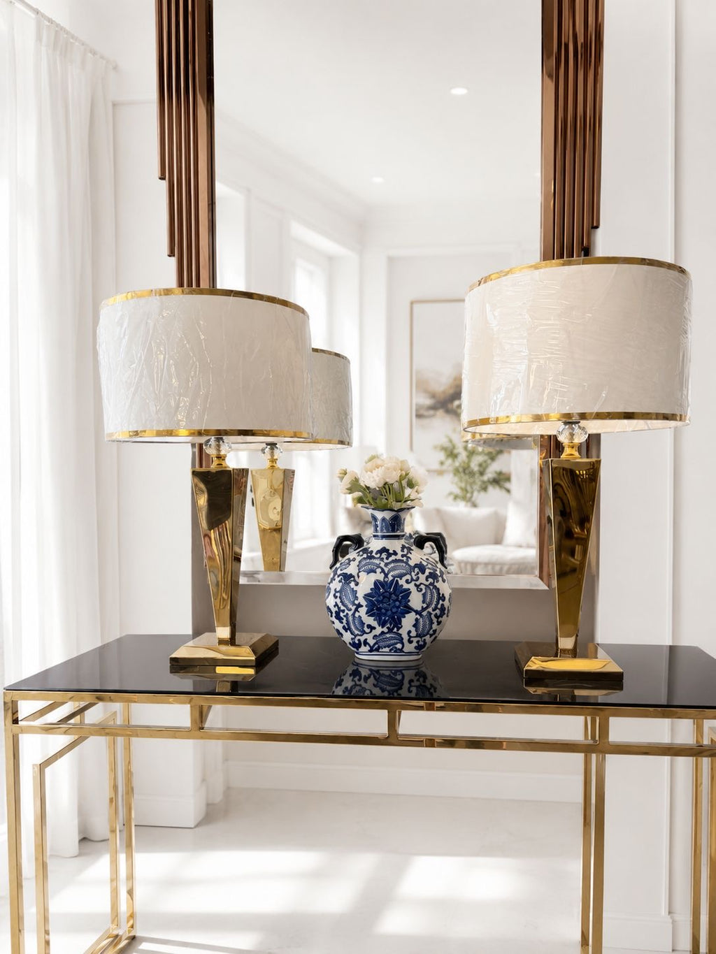 Lampshade table lamp