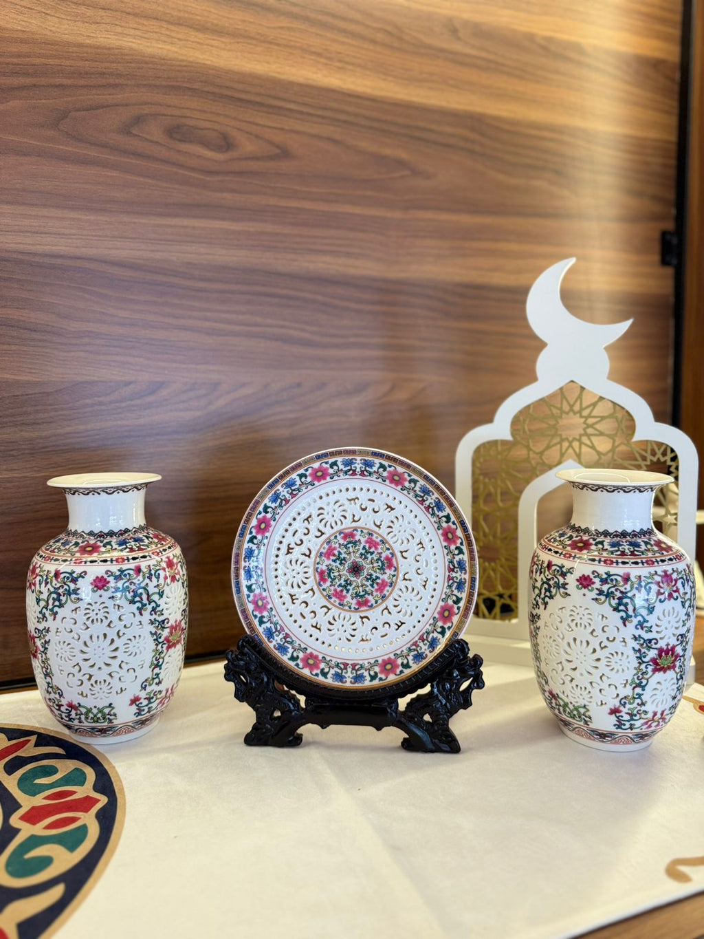 طقم ٢ فاز بورسلان اجور+ الطبق ب الاستاند